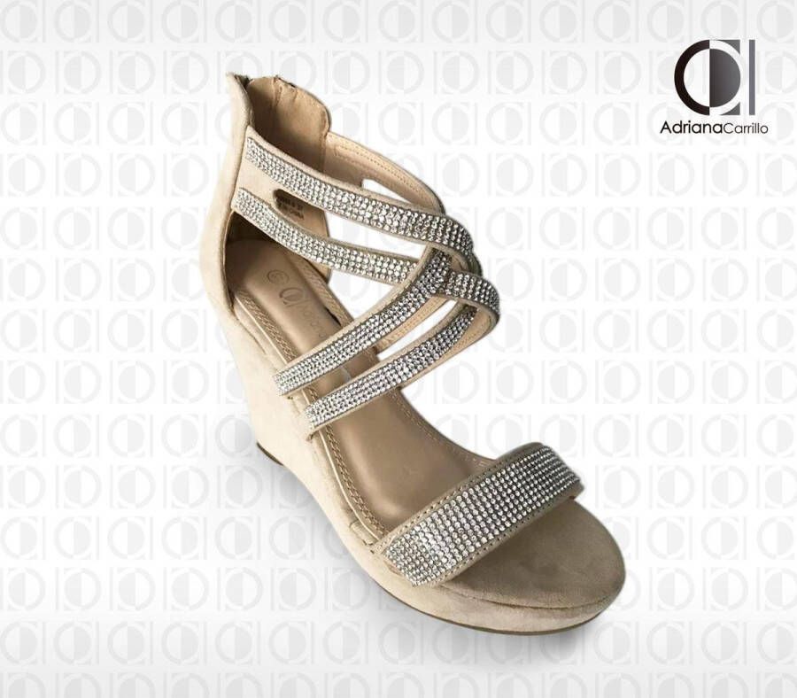 ADRIANA CARRILLO Sandalen op Sleehak Sonrisa Dames YD-9988-9 BEIGE