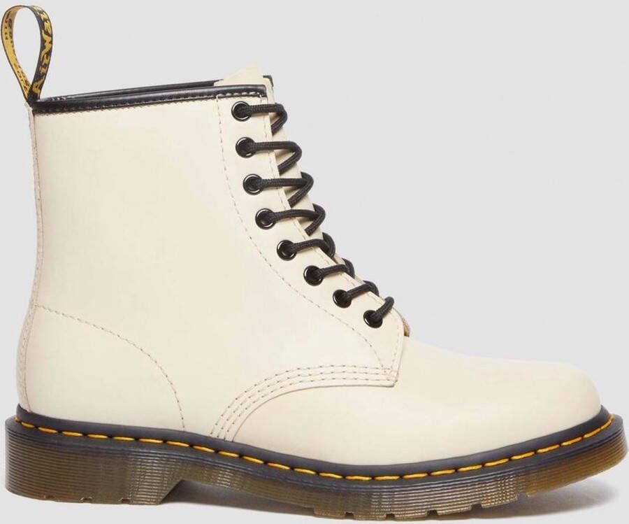 Dr. Martens 1460 Smooth Parchment Beige Dames Boots