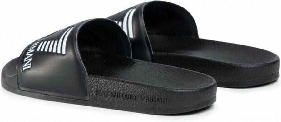 Emporio Ar i EA7 Stijlvolle en comfortabele Xcp001 Xcc22 slippers Black