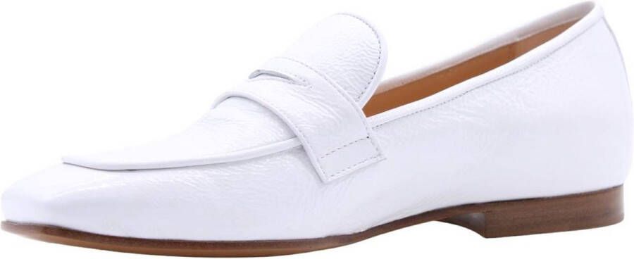 Fru Mocassin White