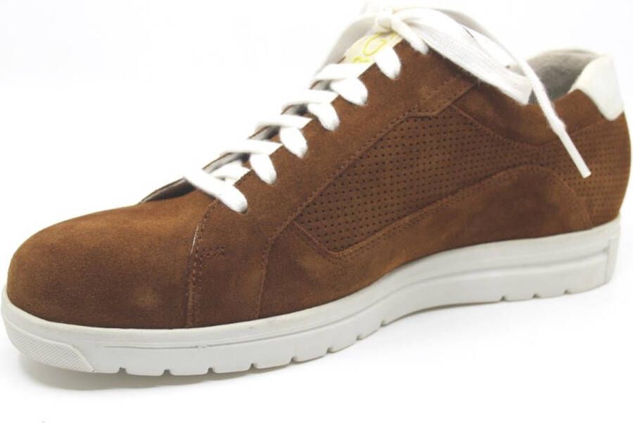 Gijs 2055 208 8977 Cognacbruin suède sneakers wijdte K