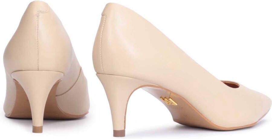 Kazar Elegante beige pumps op een lage dunne hak