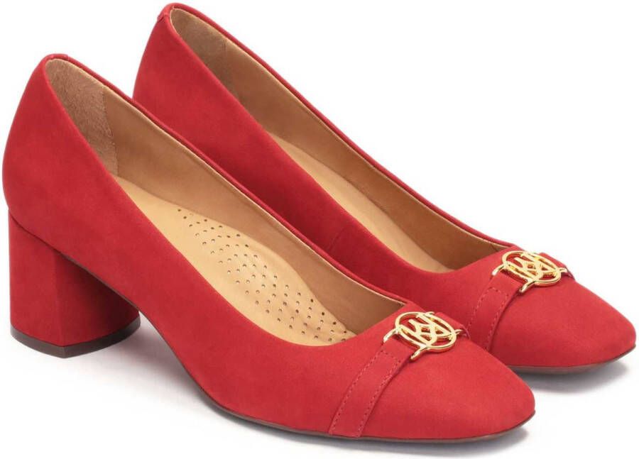 Kazar Red nubuck pumps