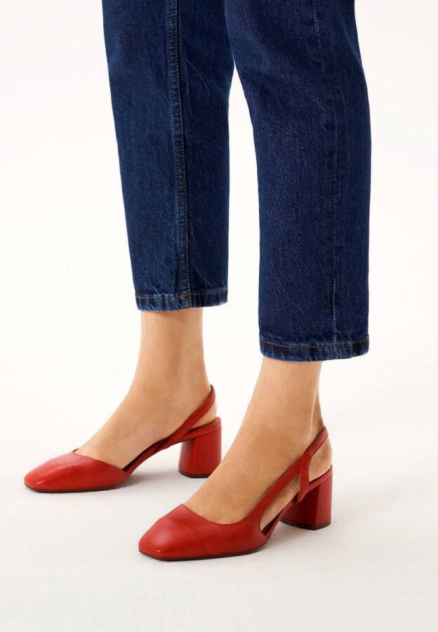 Kazar Red pumps with an uncovered heel