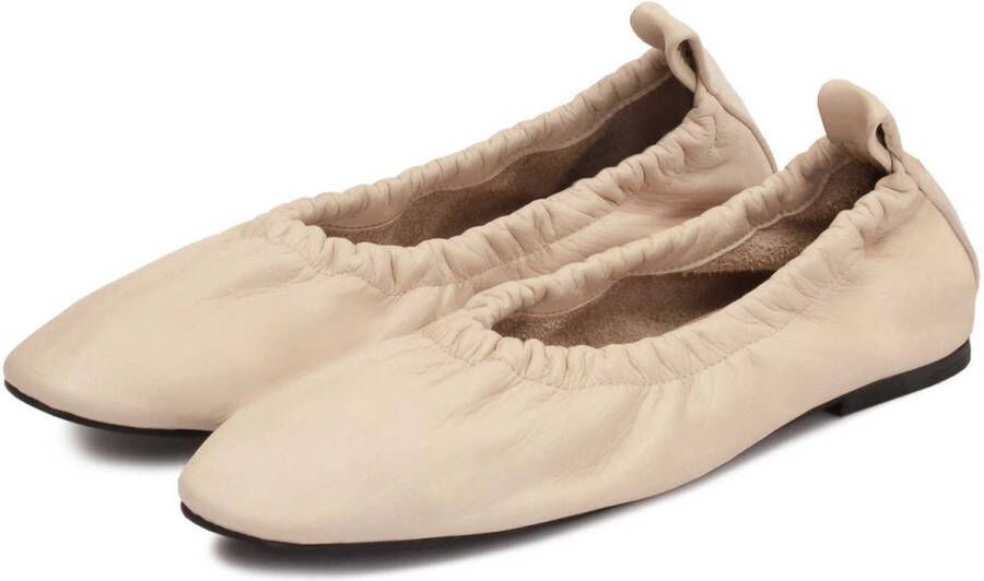 Kazar Studio Ballerina's van beige leer met elastiek aan de bovenkant