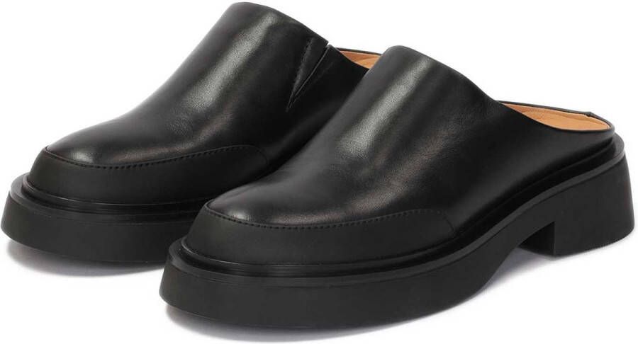 Kazar Studio Leather clogs on a comfortable sole