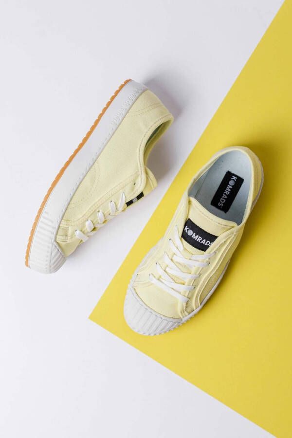 Komrads vegan sneakers ICNS Spartak Ancient Yellow Schoen uit duurzaam en gerecycleerd materiaal Geel