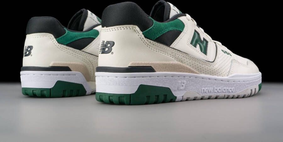 New Balance 550 Sea Salt Pine Green BB550VTC 1 2 GROEN Schoenen