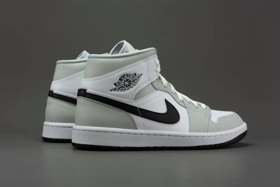 Nike Air Jordan 1 Mid Light Smoke Grey (Women's) BQ6472-015 Grijs Schoenen - Foto 4