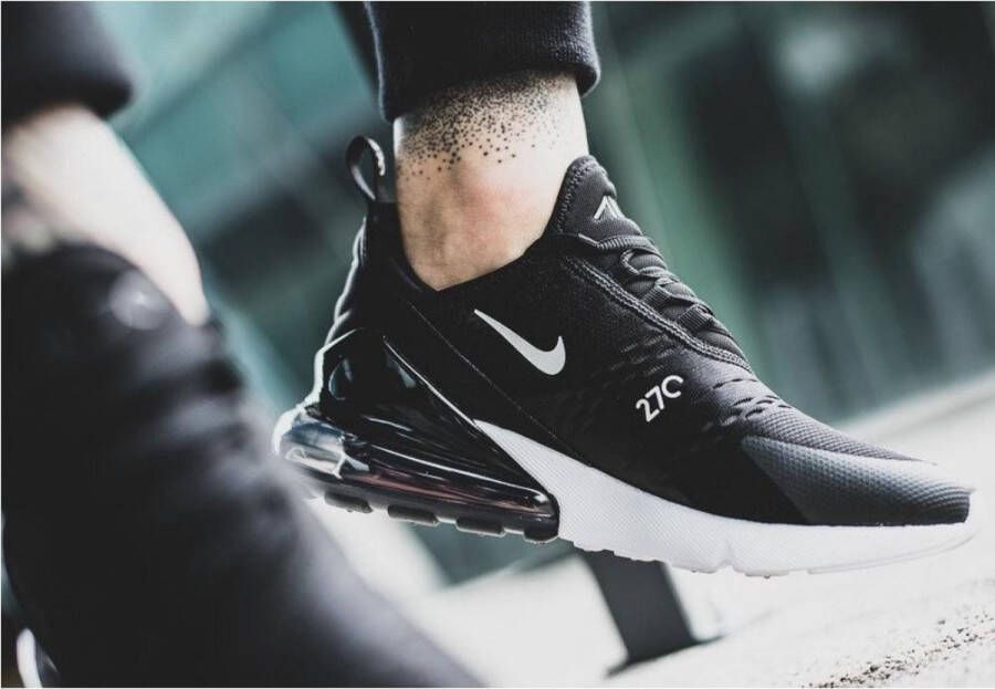 Nike Air Max 270 Heren Sneakers Black Anthracite-White-Solar Red