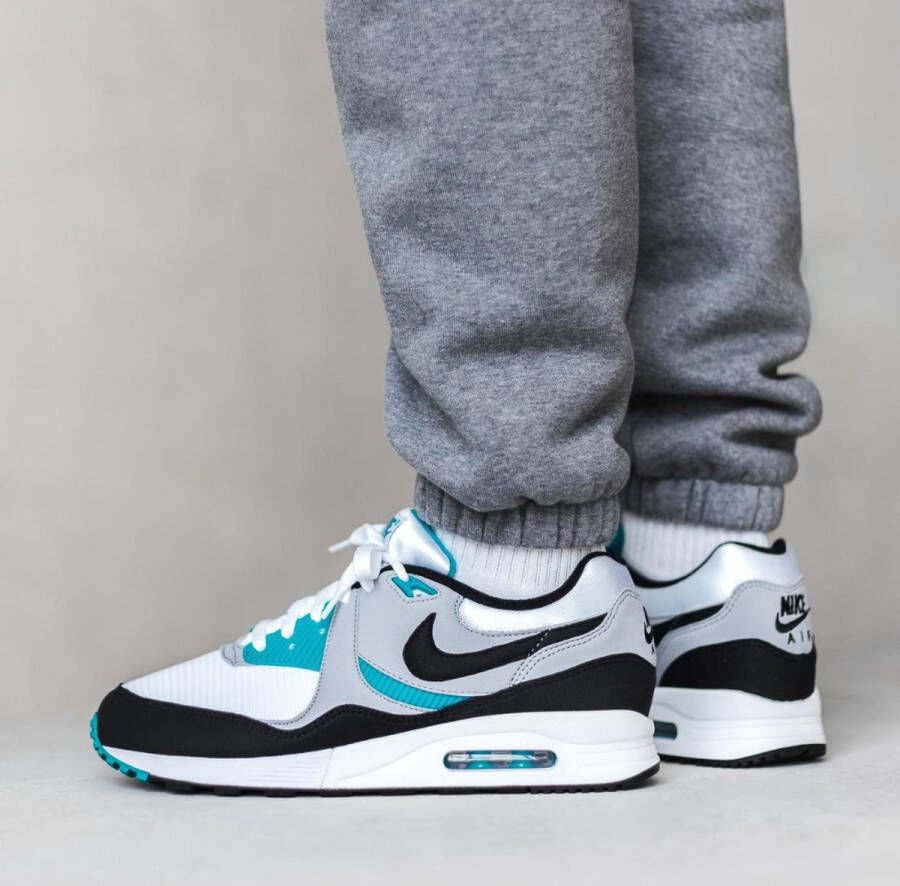 Nike AirMaxlight