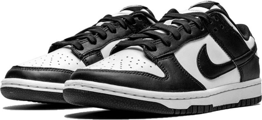 Nike Wmns Dunk Low Basketball Schoenen white black white maat: 39 beschikbare maaten:39