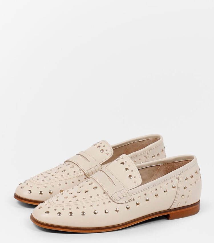 Sacha Dames Beige leren penny loafers met studs