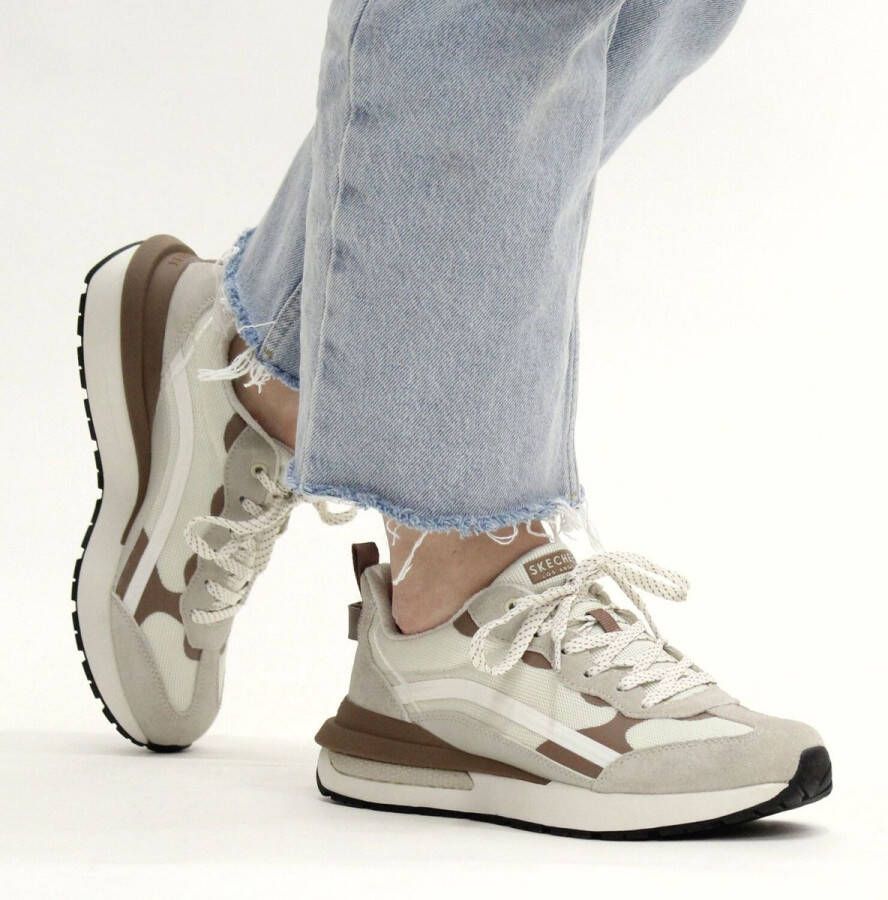 Skechers Halos Infinite Jogger Sneaker Vrouwen Bruin beige