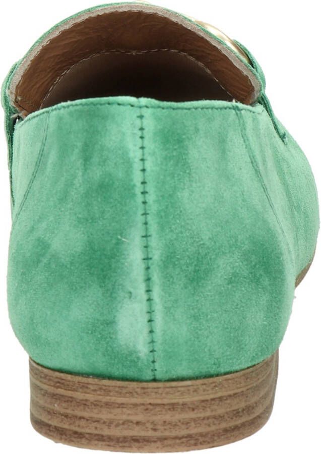 Tamaris Groene suède loafers met verharde hiel en gouden detail Green Dames