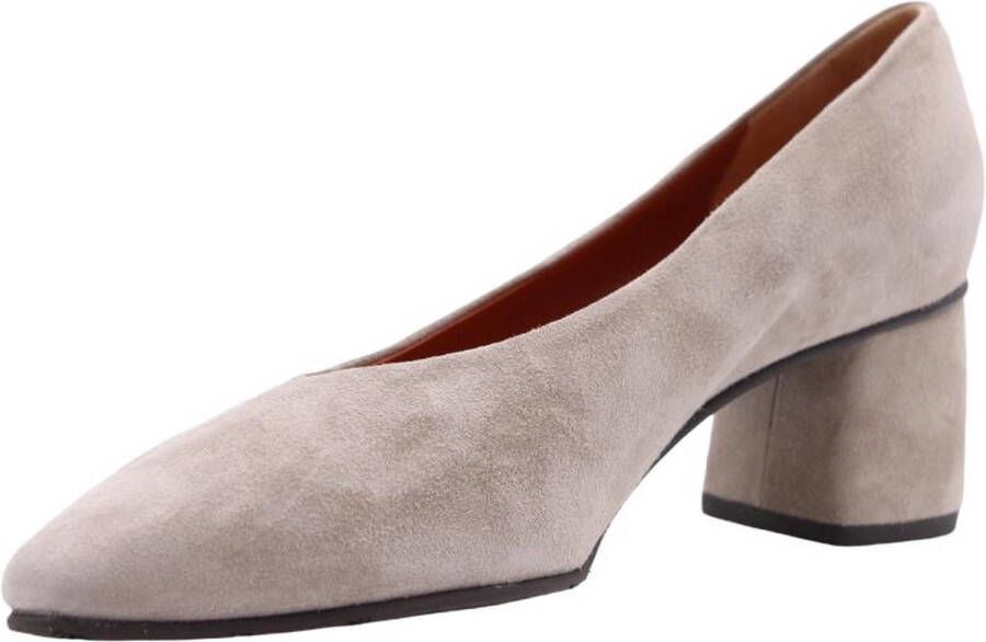 Voltan Pump Taupe