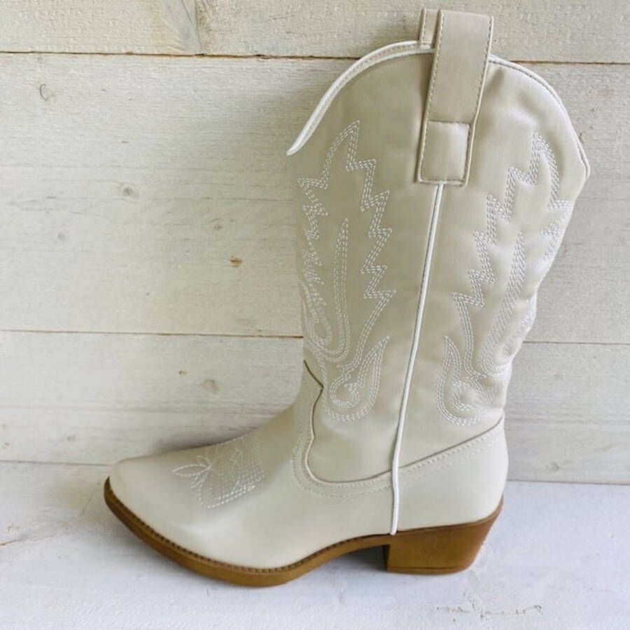 Weloveshoes SmileFavorites Dames Cowboylaarzen met Hak Imitatieleer Beige