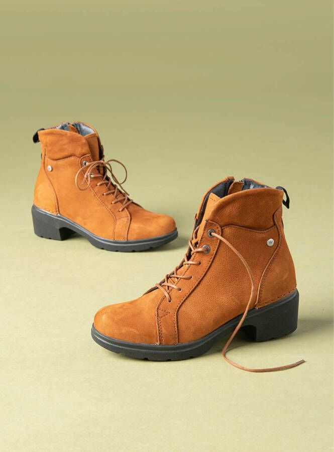 Wolky Midi Veterschoenen Hak cognac