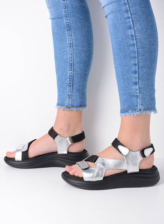 Wolky Sandalen Cirro zilver leer