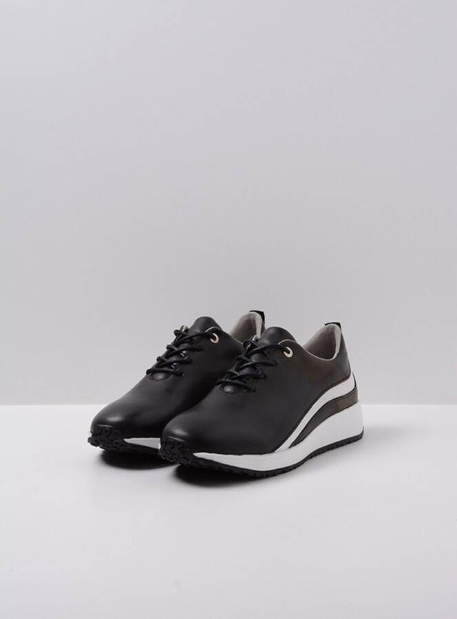 Wolky Veterschoenen Runner zwart wit leer