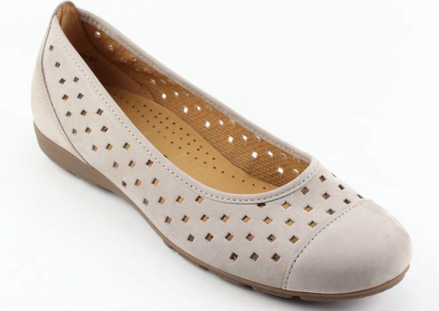 Gabor Geperforeerde Zomer Ballerina Schoenen Beige Dames