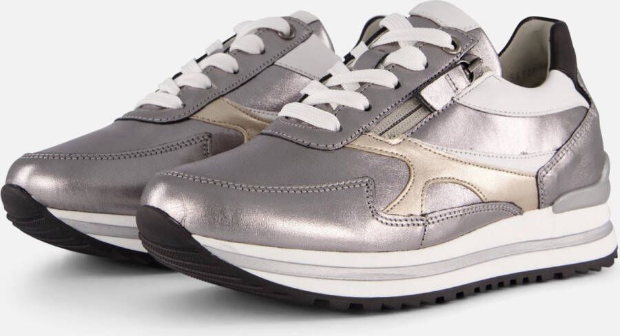 GABOR Lage Sneakers Dames 526 Maat: 40 Materiaal: Leer Kleur: Zilver