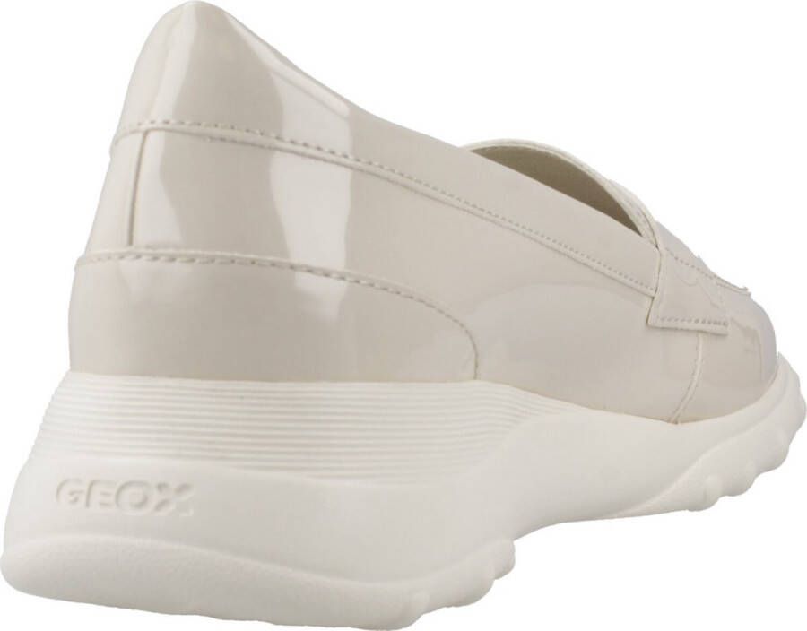 Geox Stijlvolle Loafers voor Mannen Beige Dames