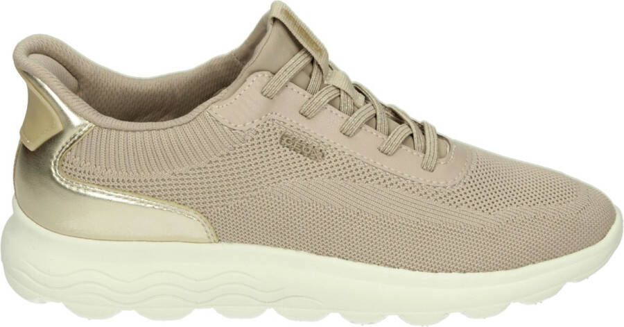 Geox Beige Casual Textiel Sneakers met 3 cm Rubberen Zool Beige Dames