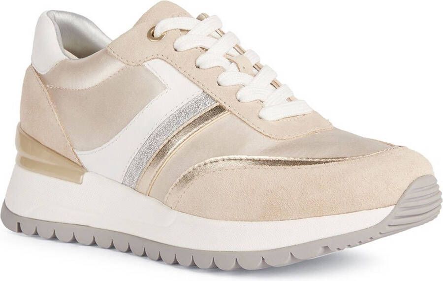 Geox Stijlvolle Casual Sneakers voor Vrouwen Beige Dames