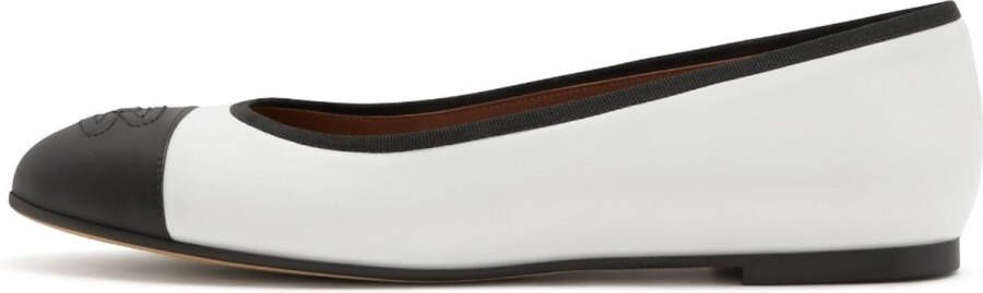 Isabel Bernard Ballerina schoenen Vendôme Ynes White Calfskin Leathe in wit