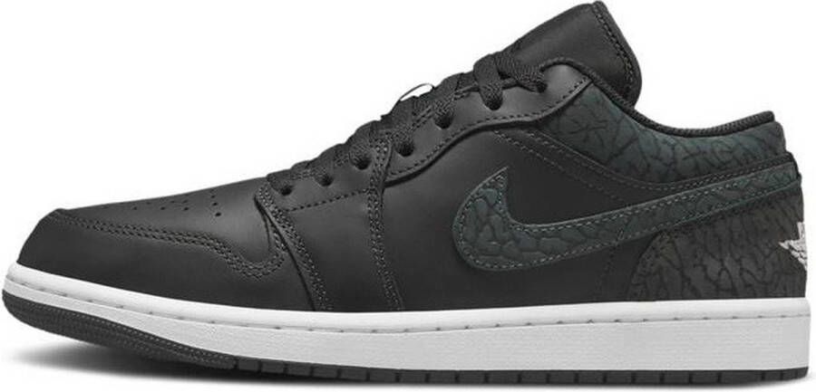 Jordan Air 1 Low SE Sneakers