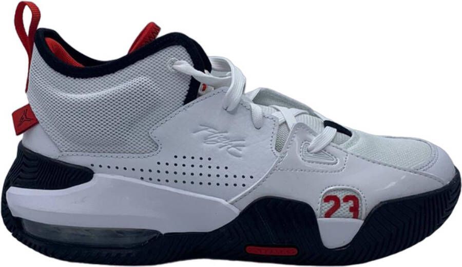 Jordan Stay Loyal 2 Basketball Schoenen white black university red maat: 45 beschikbare maaten:45