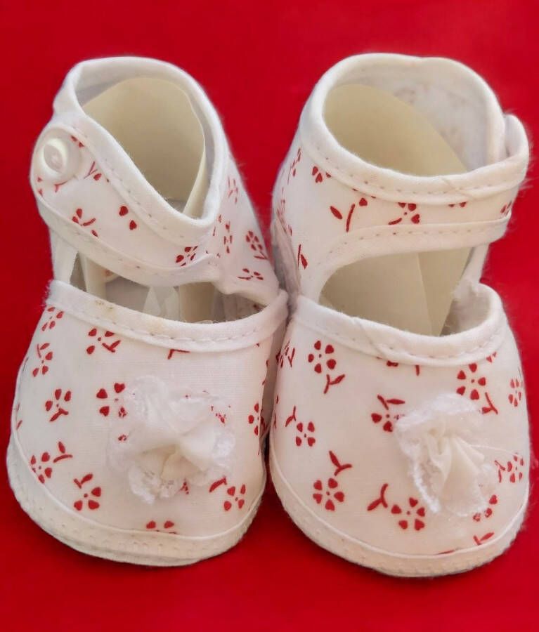 Junior joy Babyschoenen Newborn Meisjes Wit Met Rode Bloemetjes