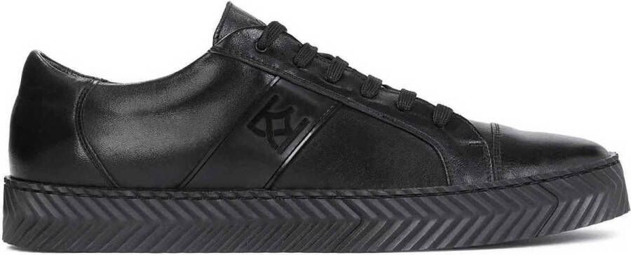 Kazar Zwarte leren sneakers voor heren op een geperforeerde zool Black Heren