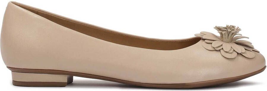 Kazar Beige leren ballerina's met bloem Beige Dames