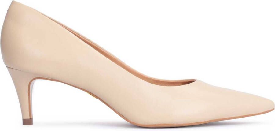 Kazar Elegante beige pumps op een lage dunne hak