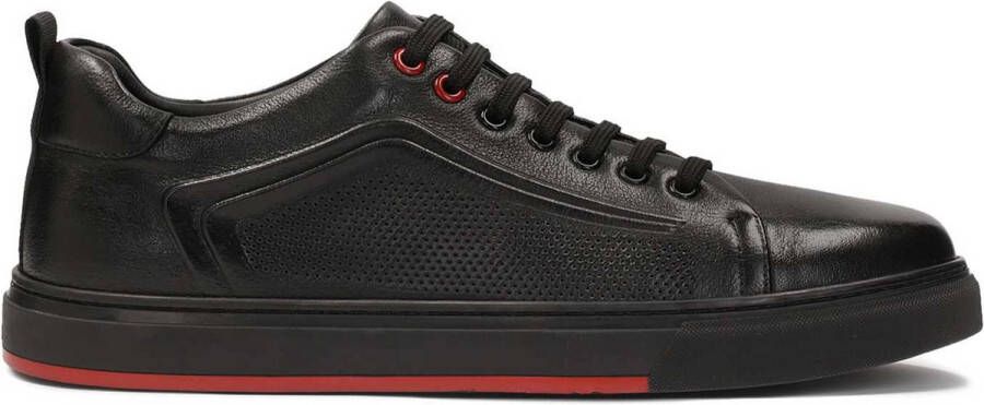 Kazar Zwarte leren sneakers met perforatie en rode inzet Black Heren