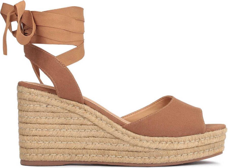 Kazar Sandalen op een comfortabele stilettohak in lichtbruin stof Brown Dames