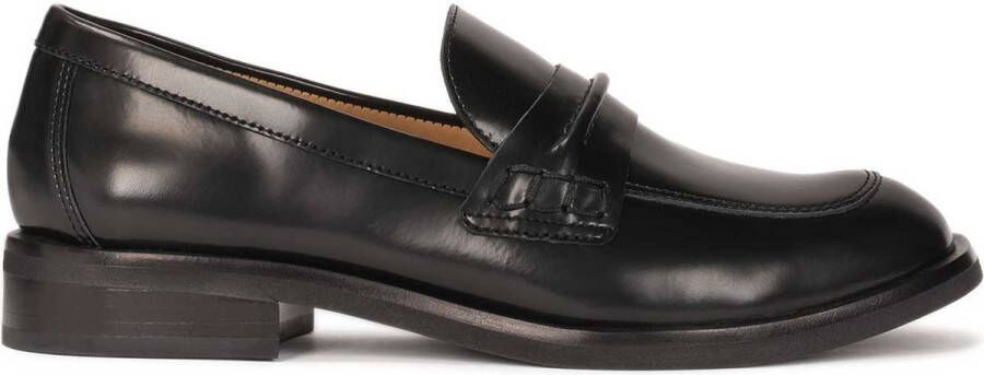 Kazar Zwarte leren halfschoenen met aniline afwerking Black Dames