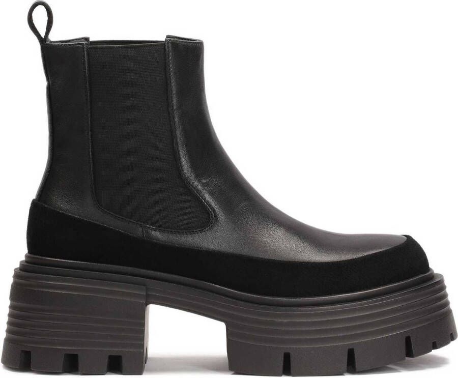 Kazar Zwarte chelsea boots op een verhoogde zool met reliëf Black Dames