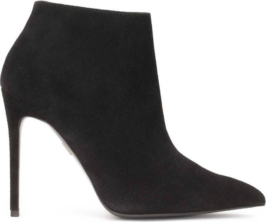 Kazar Suede boots with pointed toes