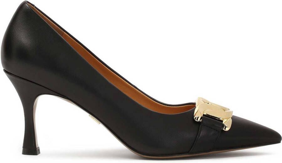 Kazar Tijdloze pumps met gouden decoratie op de neus Black Dames