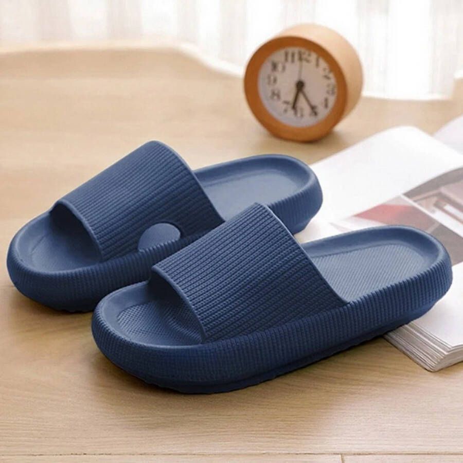 Klikkopers Cloud Slides Slippers Badslippers Sloffen Verdikte Lichtgewicht Super Zacht aan je Voeten Anti-Slip Blauw