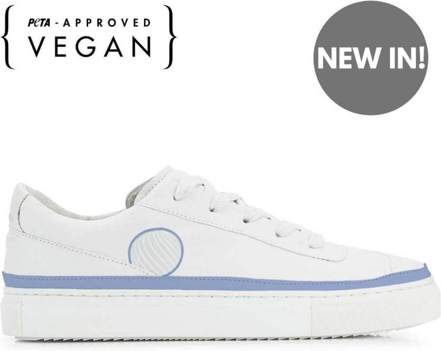 Komrads vegan sneakers APLS Maça Low Soft Blue Schoen uit duurzaam en gerecycleerd materiaal wit