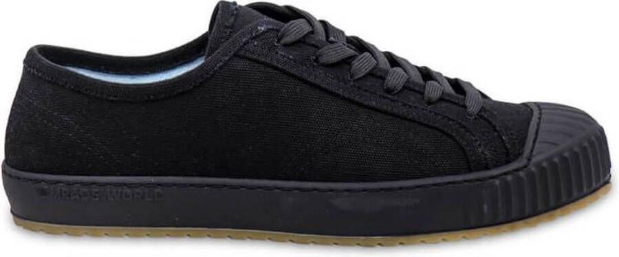 Komrads vegan sneakers ICNS Spartak Monoblack Schoen uit duurzaam en gerecycleerd materiaal Zwart