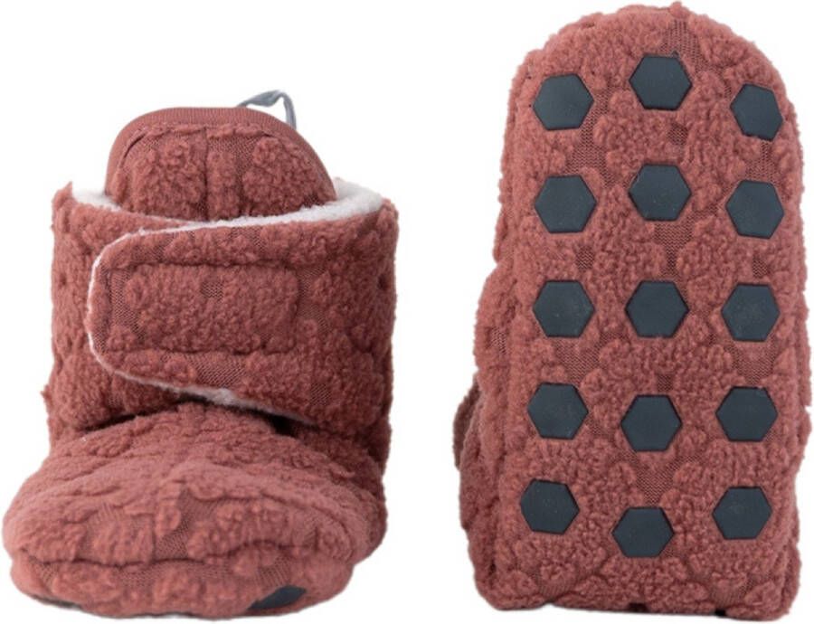 Lodger Baby Slofjes 6-12 maanden Donkerroze Slipper Folklore 100% Fleece Klittenbandsluiting Slofjes die blijven zitten