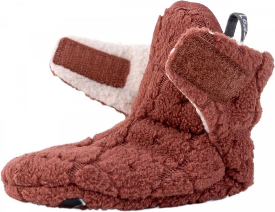 Lodger Baby Slofjes 6-12 maanden Donkerroze Slipper Folklore 100% Fleece Klittenbandsluiting Slofjes die blijven zitten