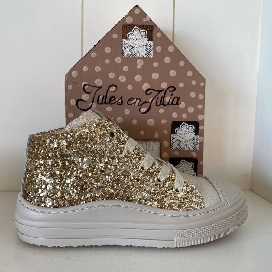 Lunella meisjessneaker goud glitter met beschermtop