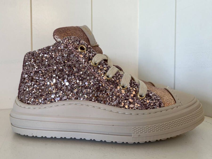 Lunella meisjessneaker rosé goud glitter met beschermtop