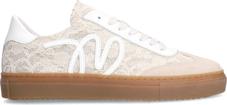 Manfield Dames Beige leren sneakers met kanten details